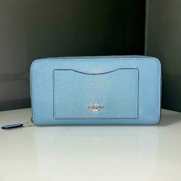 Coach Light Blue Leather Zippy Wallet - Picture 1 of 15